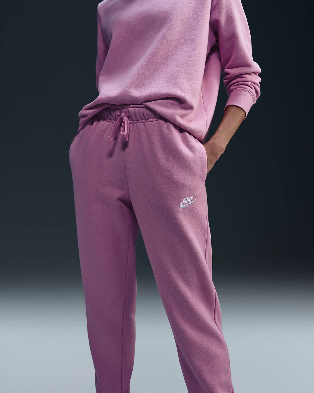 Nike Sportswear Club Fleece Women's Mid-Rise Joggers