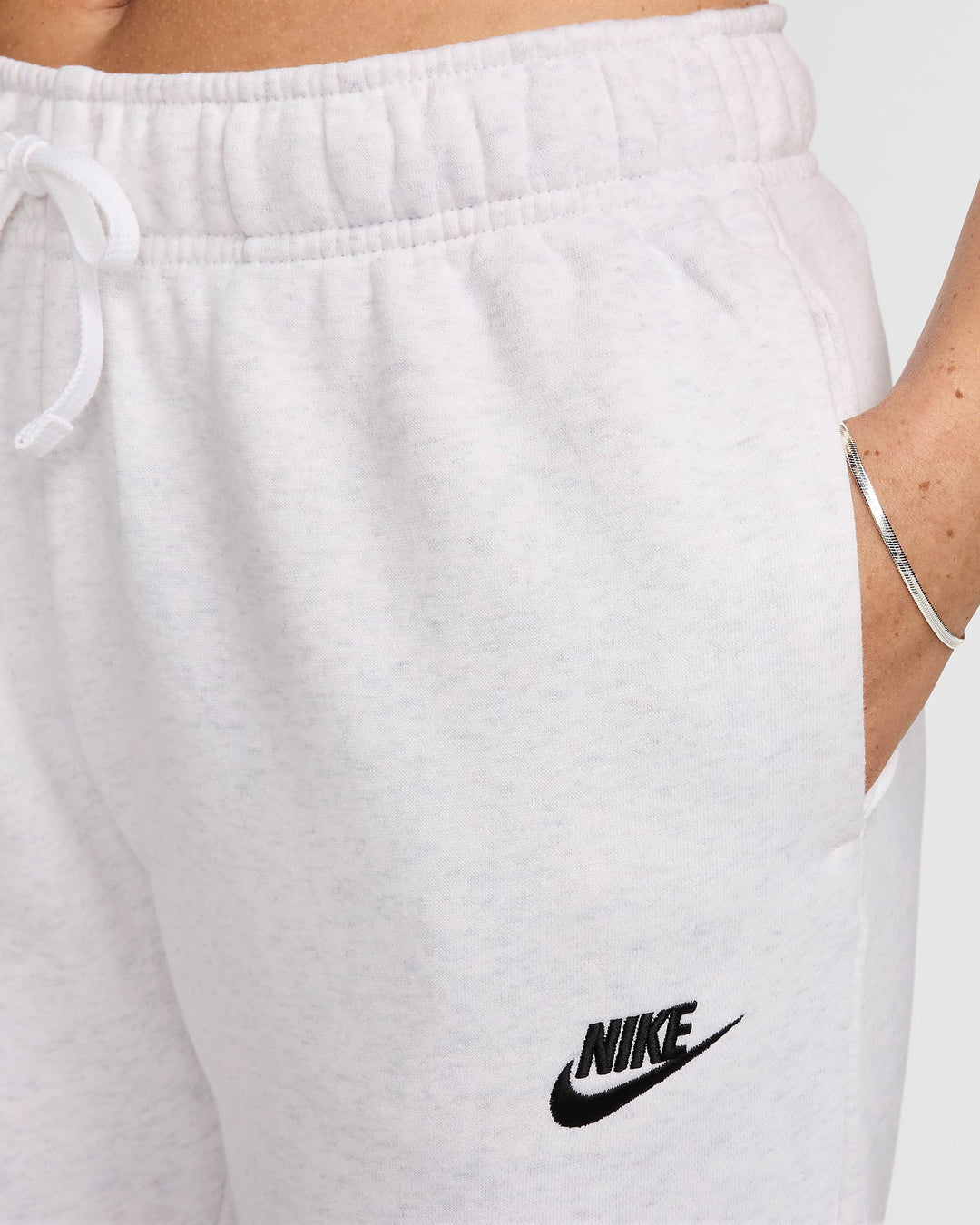 Nike Sportswear Club Fleece Women's Mid-Rise Joggers