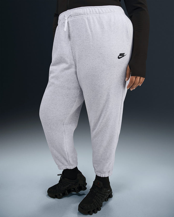 Nike Sportswear Club Fleece Women's Mid-Rise Oversized Sweatpants (Plus Size)
