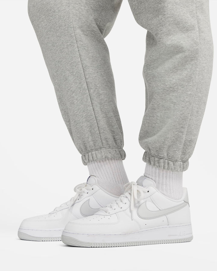 Nike Sportswear Club Fleece Women's Mid-Rise Oversized Sweatpants (Plus Size)