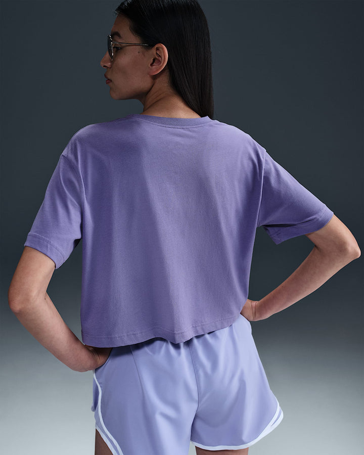 Nike Sportswear Essential Women's Cropped Logo T-Shirt