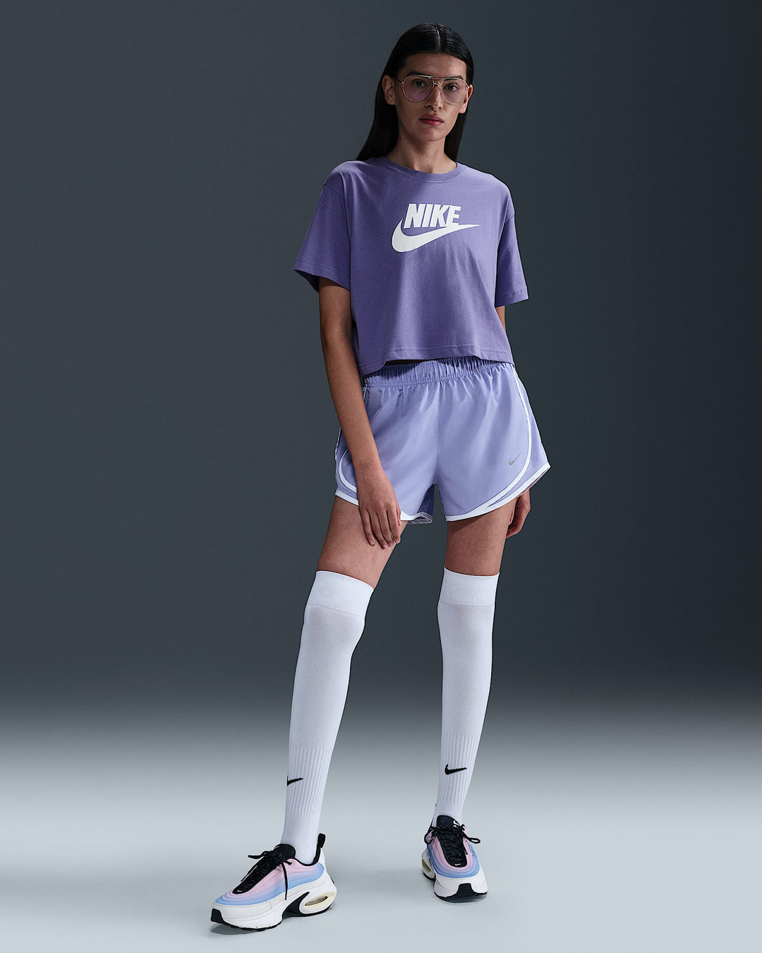 Nike Sportswear Essential Women's Cropped Logo T-Shirt