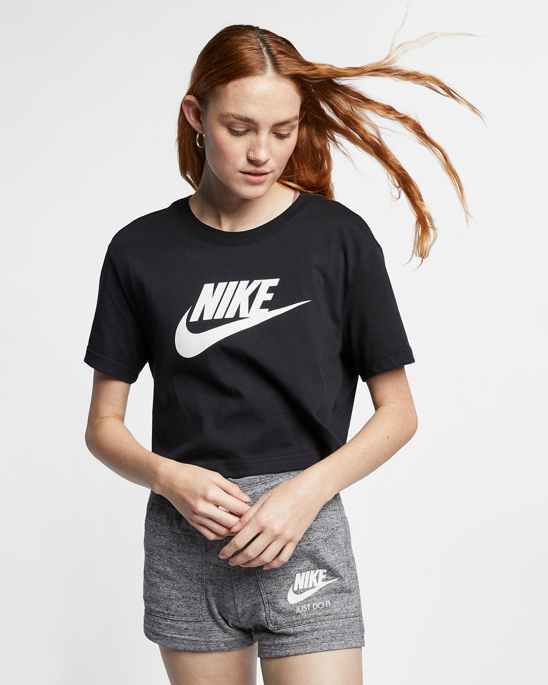 Nike Sportswear Essential Women's Cropped Logo T-Shirt