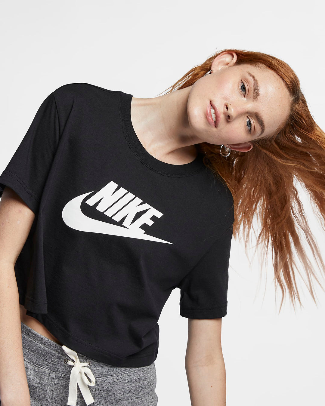 Nike Sportswear Essential Women's Cropped Logo T-Shirt