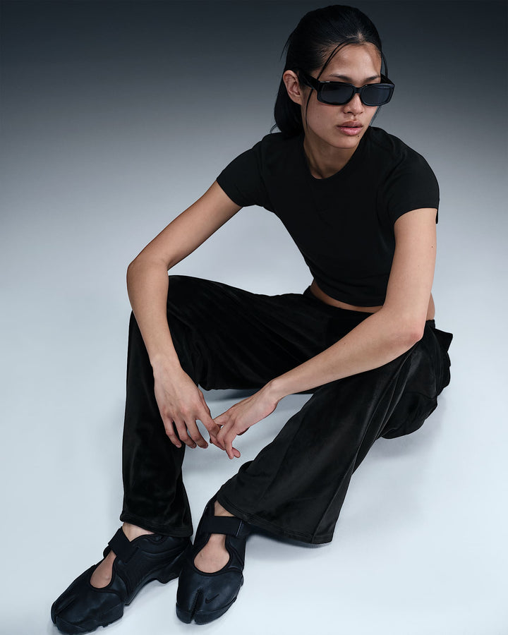 Nike Sportswear Chill Knit Women's Cropped T-Shirt
