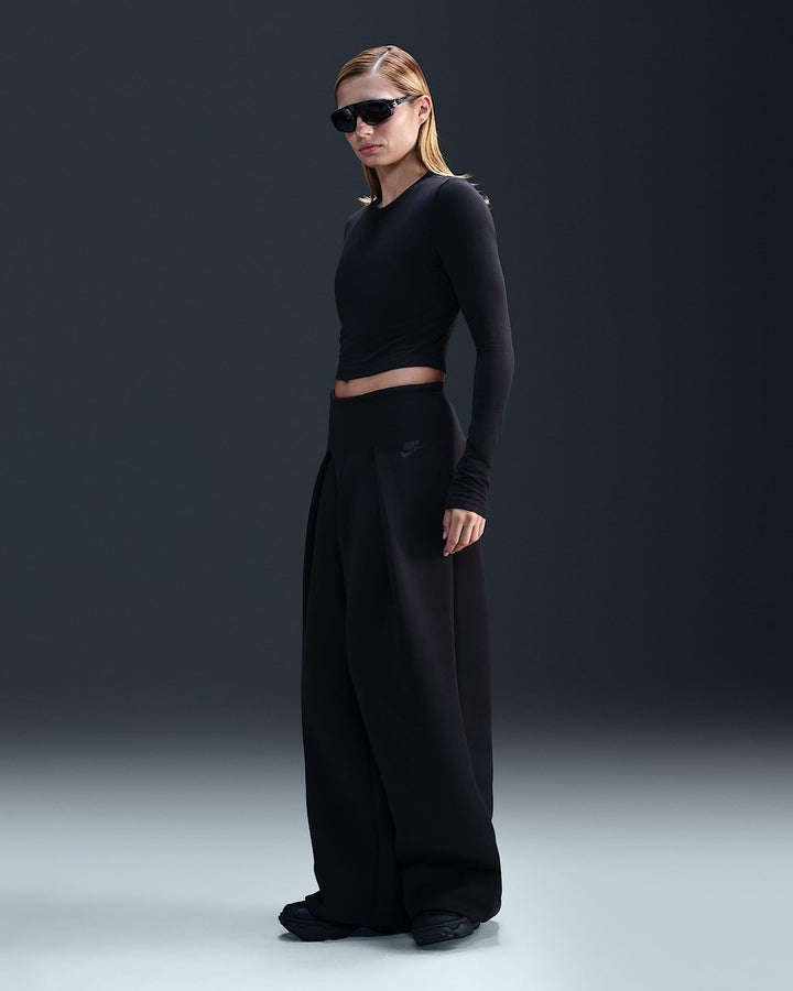 Nike Sportswear Chill Knit Women's Slim Long-Sleeve Cropped Top