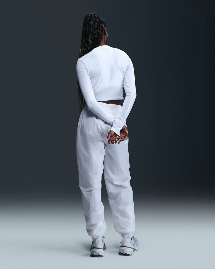Nike Sportswear Chill Knit Women's Slim Long-Sleeve Cropped Top