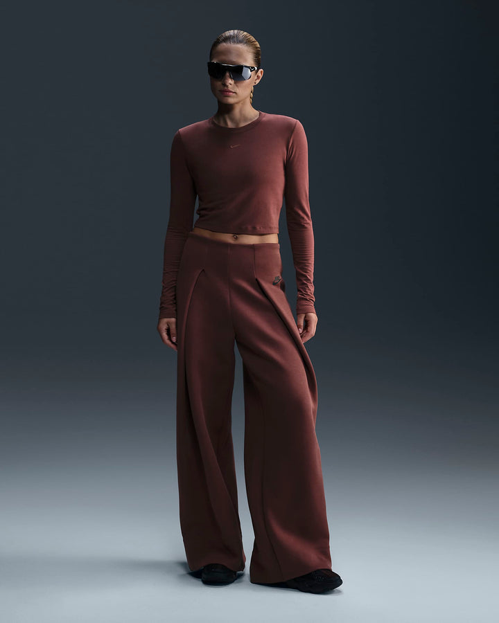 Nike Sportswear Chill Knit Women's Slim Long-Sleeve Cropped Top