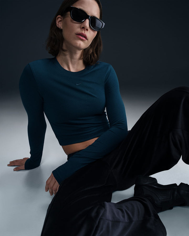 Nike Sportswear Chill Knit Women's Slim Long-Sleeve Cropped Top