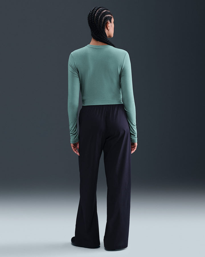 Nike Sportswear Chill Knit Women's Slim Long-Sleeve Cropped Top