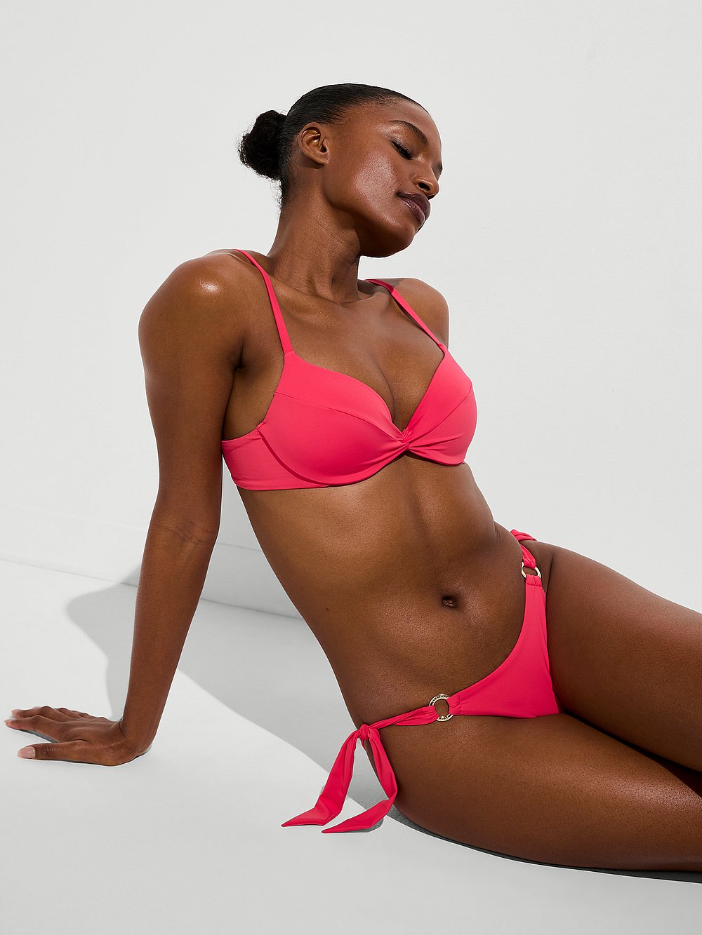 Victoria's Secret Swim Essential Twist Push-Up Bikini Top