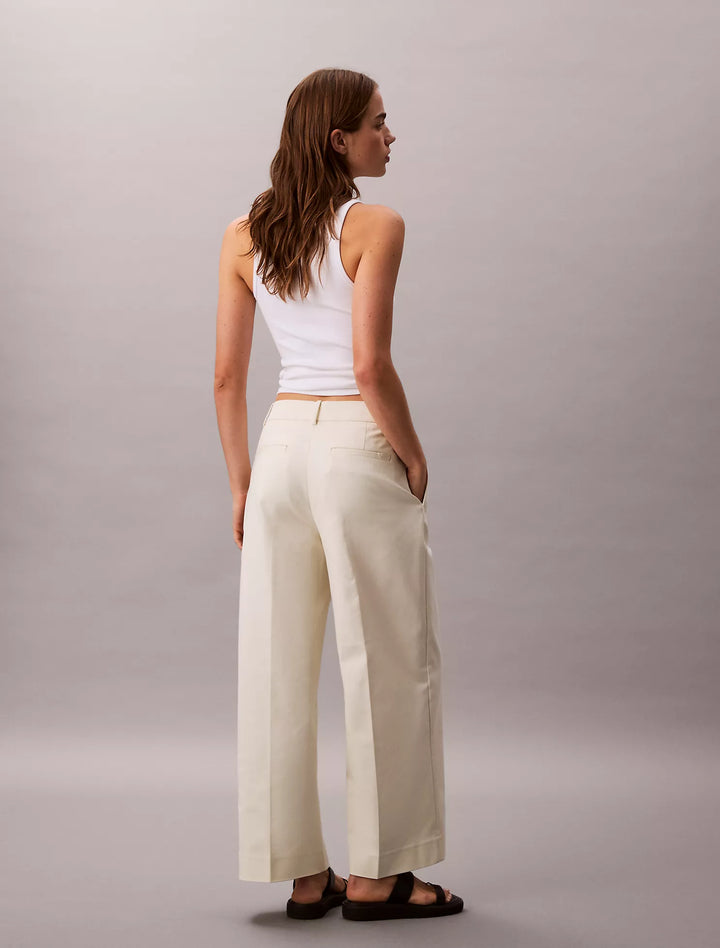 Calvin Klein Wide Leg Cropped Chino Pant