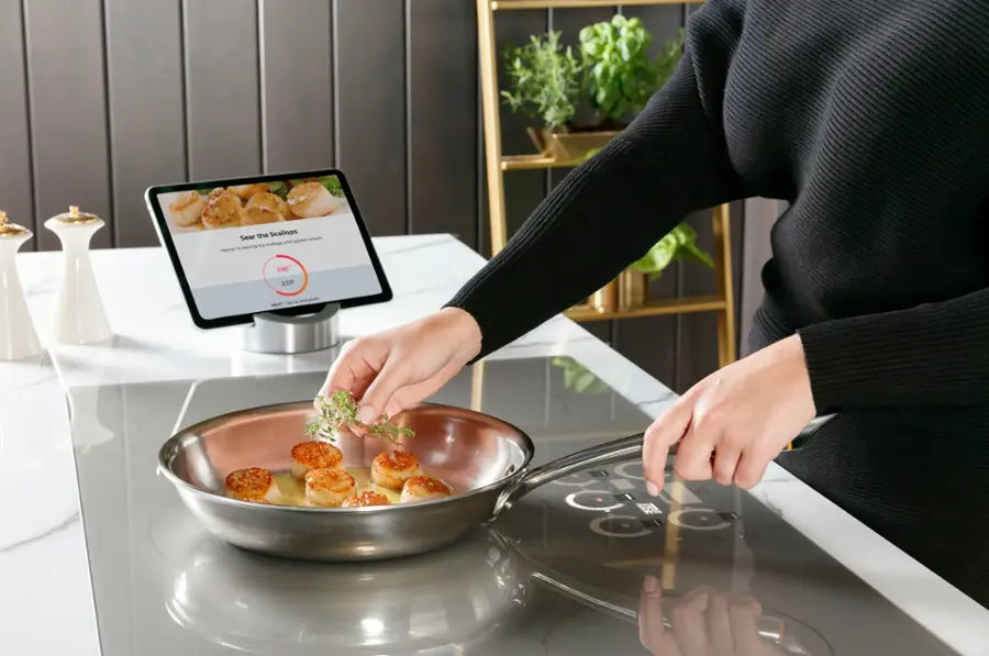 Monogram - 36" Built-In Induction Cooktop - Silver
