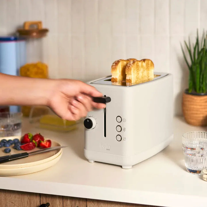 bella PRO - 2-Slice Toaster with Extra Wide Slots - Stainless Steel