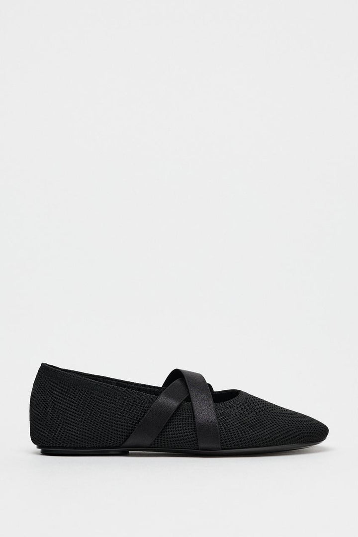 ZARA CROSSOVER FABRIC BALLET FLATS