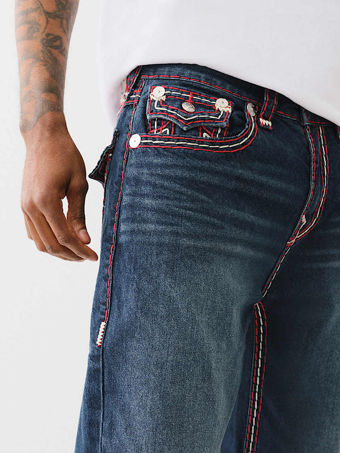 TRUE RELIGION BOBBY SUPER T TRIPLE LOGO BAGGY JEAN 32"
