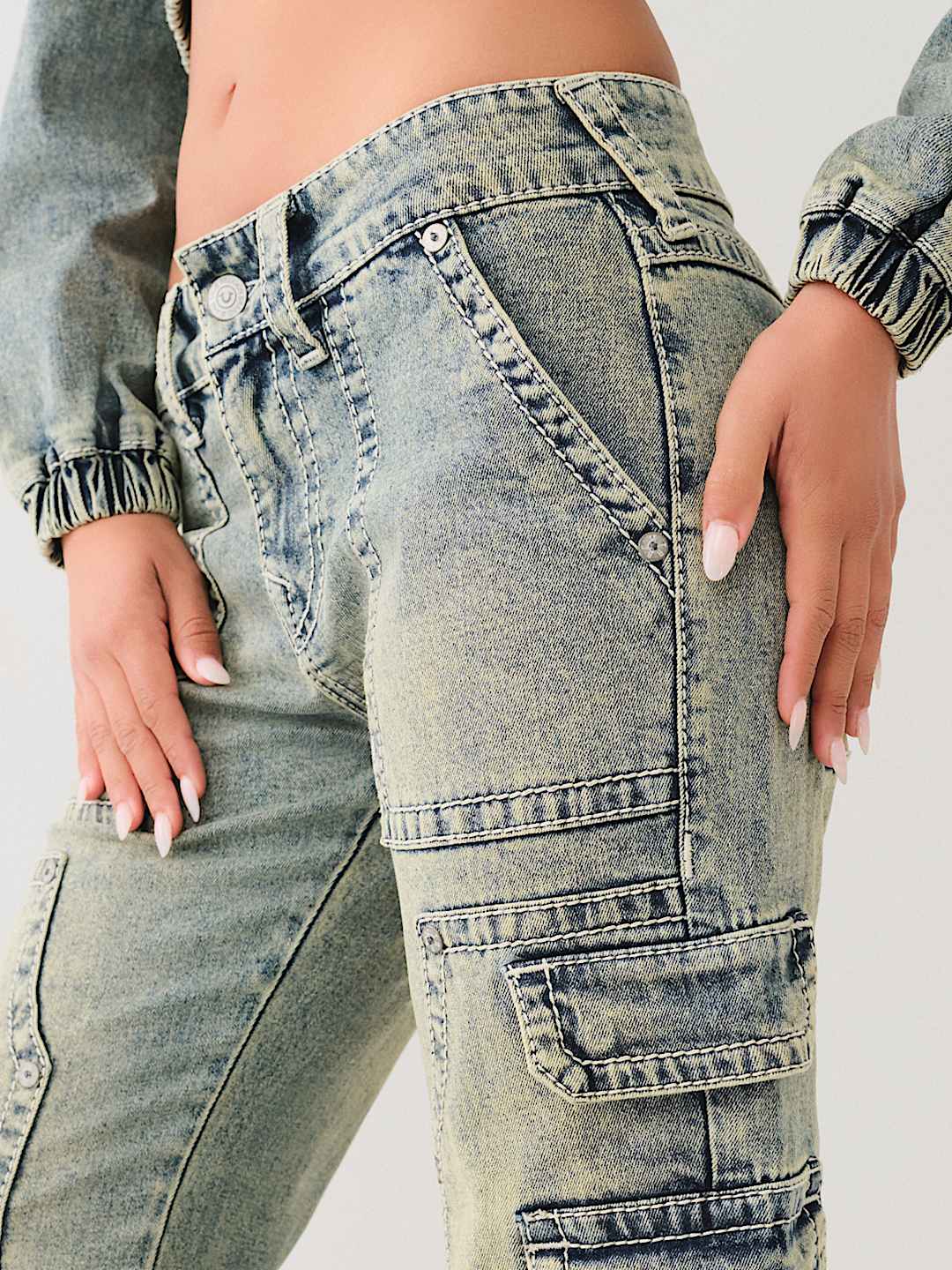 TRUE RELIGION RICKI VINTAGE CARPENTER CARGO JEAN