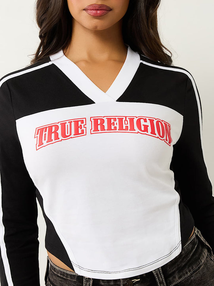 TRUE RELIGION ONLINE EXCLUSIVE LONG SLEEVE LOGO V NECK BABY TEE