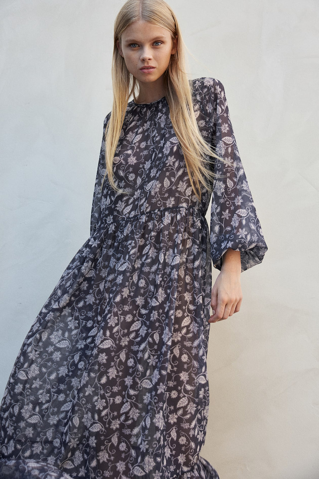 H&M Balloon-Sleeved Chiffon Dress