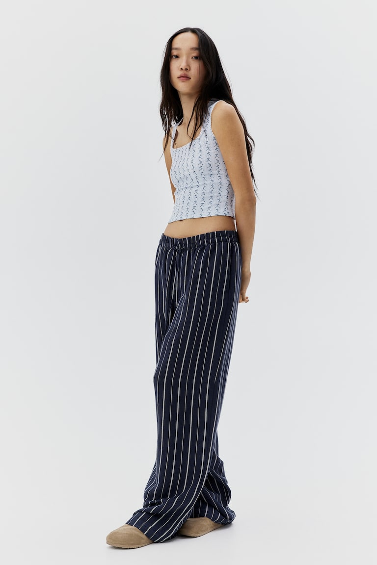 H&M Picot-Trimmed Sleeveless Top
