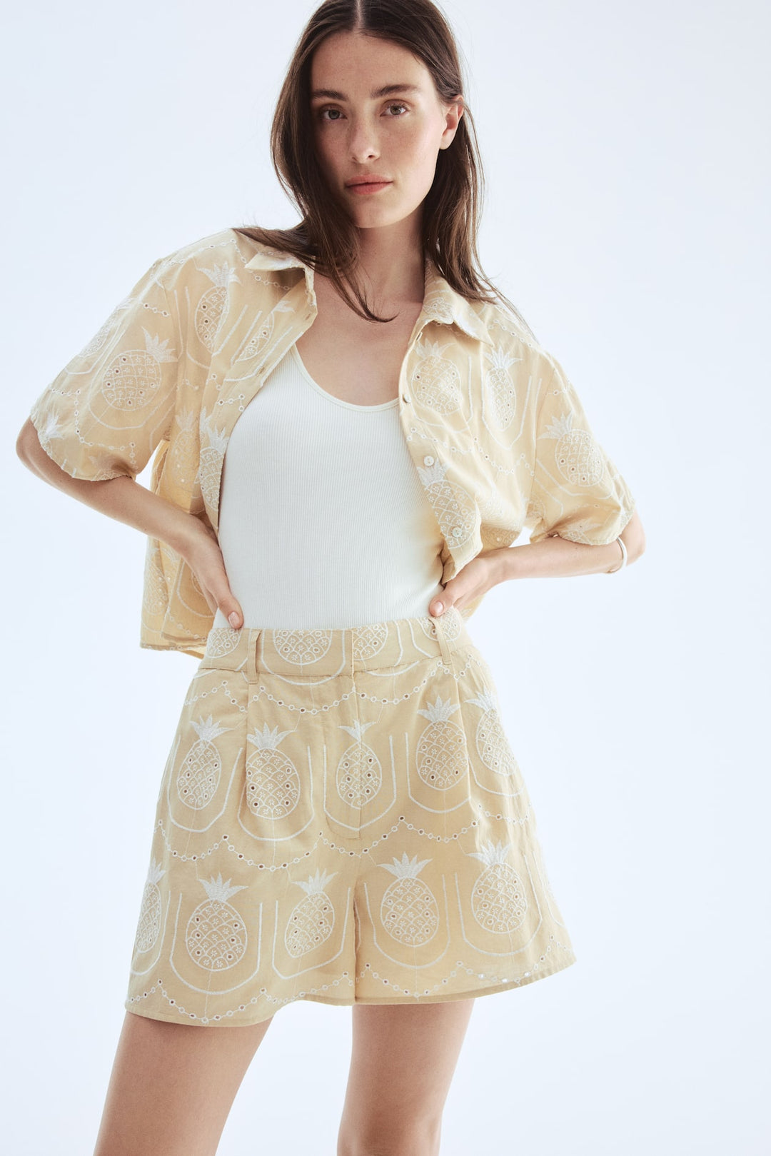 H&M Broderie anglaise shorts