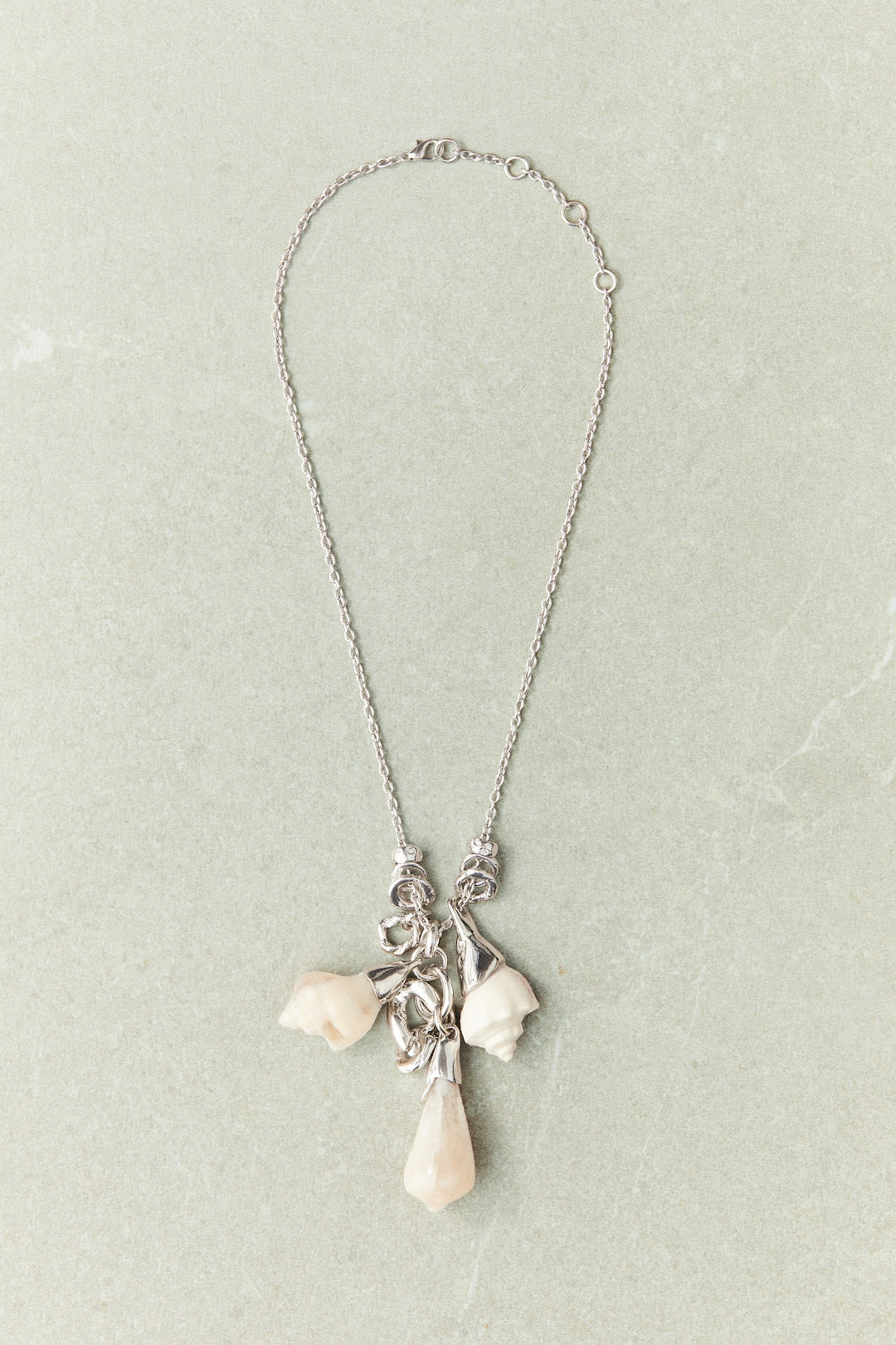 H&M Seashell-Pendant Necklace