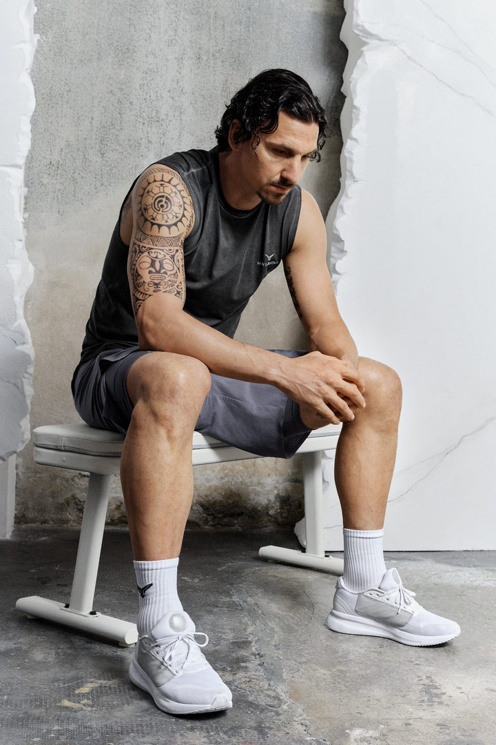 H&M Muscle-Fit Sports Tank Top