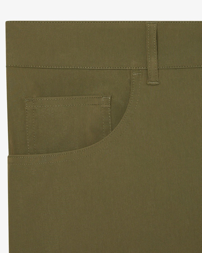 Lacoste Men's Multi-Pocket Ultra Dry Golf Shorts