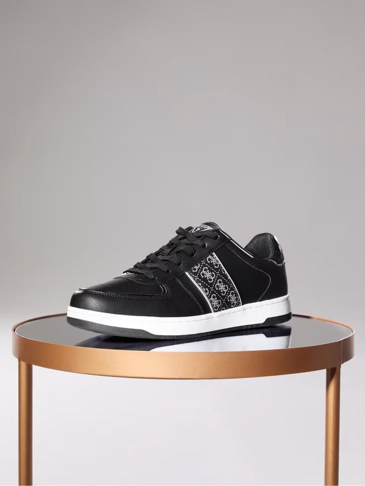 Guess Quattro G Low-Top Sneakers