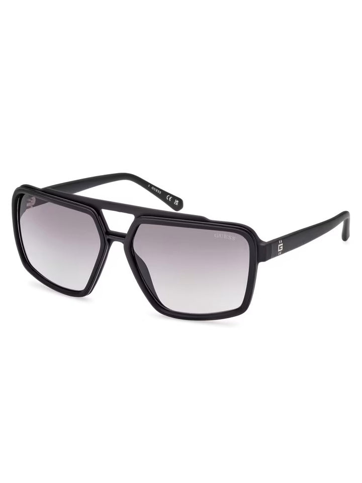 Guess Metal Trim Plastic Navigator Sunglasses