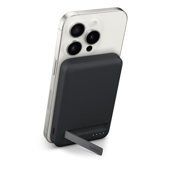 Apple Belkin BoostCharge Pro Magnetic Power Bank 5K
