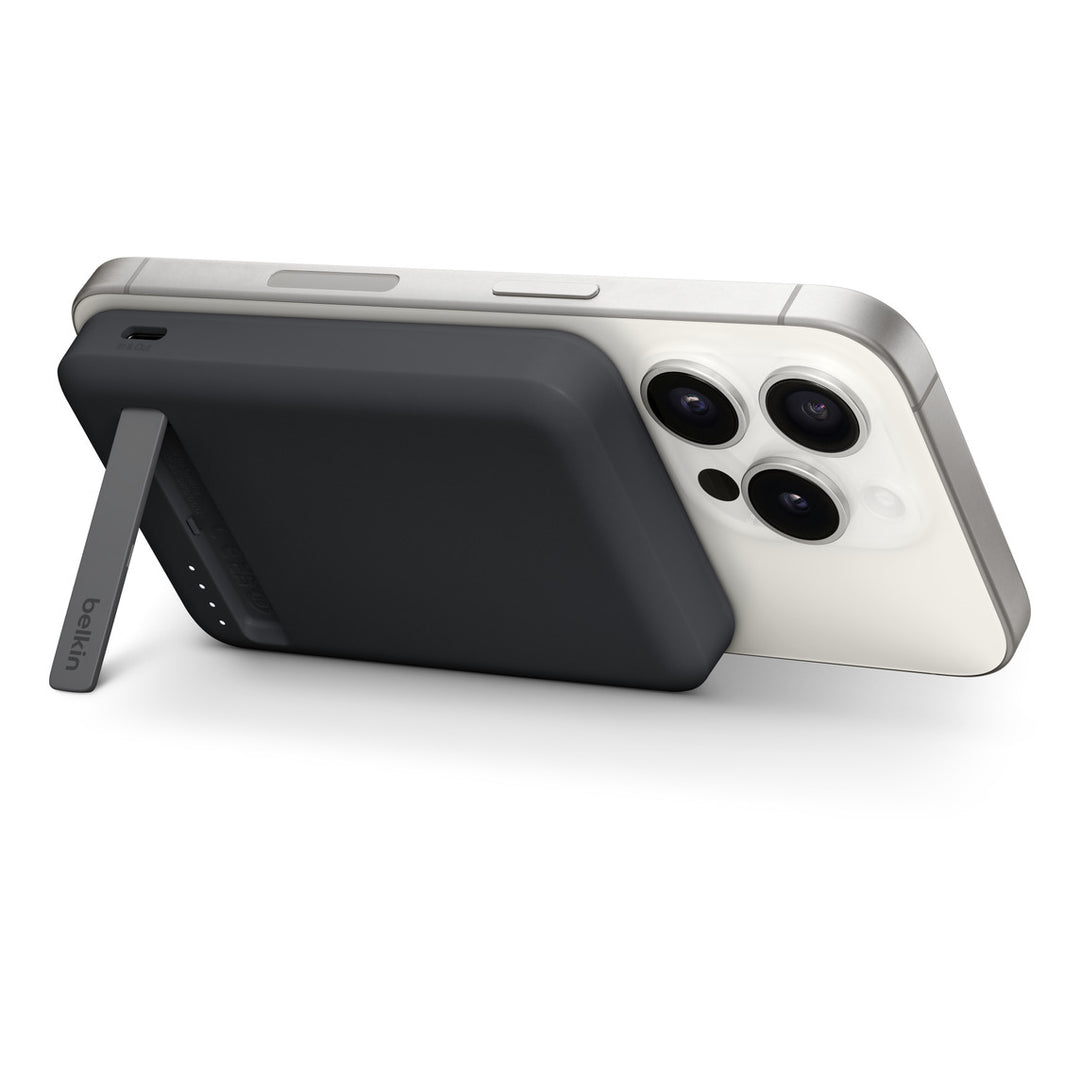 Apple Belkin BoostCharge Pro Magnetic Power Bank 5K