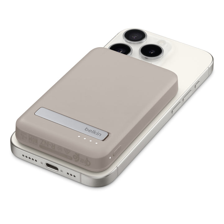 Apple Belkin BoostCharge Pro Magnetic Power Bank 5K