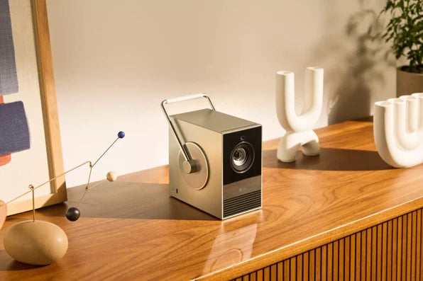 LG HU710PB LG CineBeam Q 4K UHD Smart Portable Laser Projector HU710PB