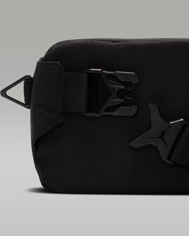 NIKE Jordan Franchise Crossbody Bag (2L)