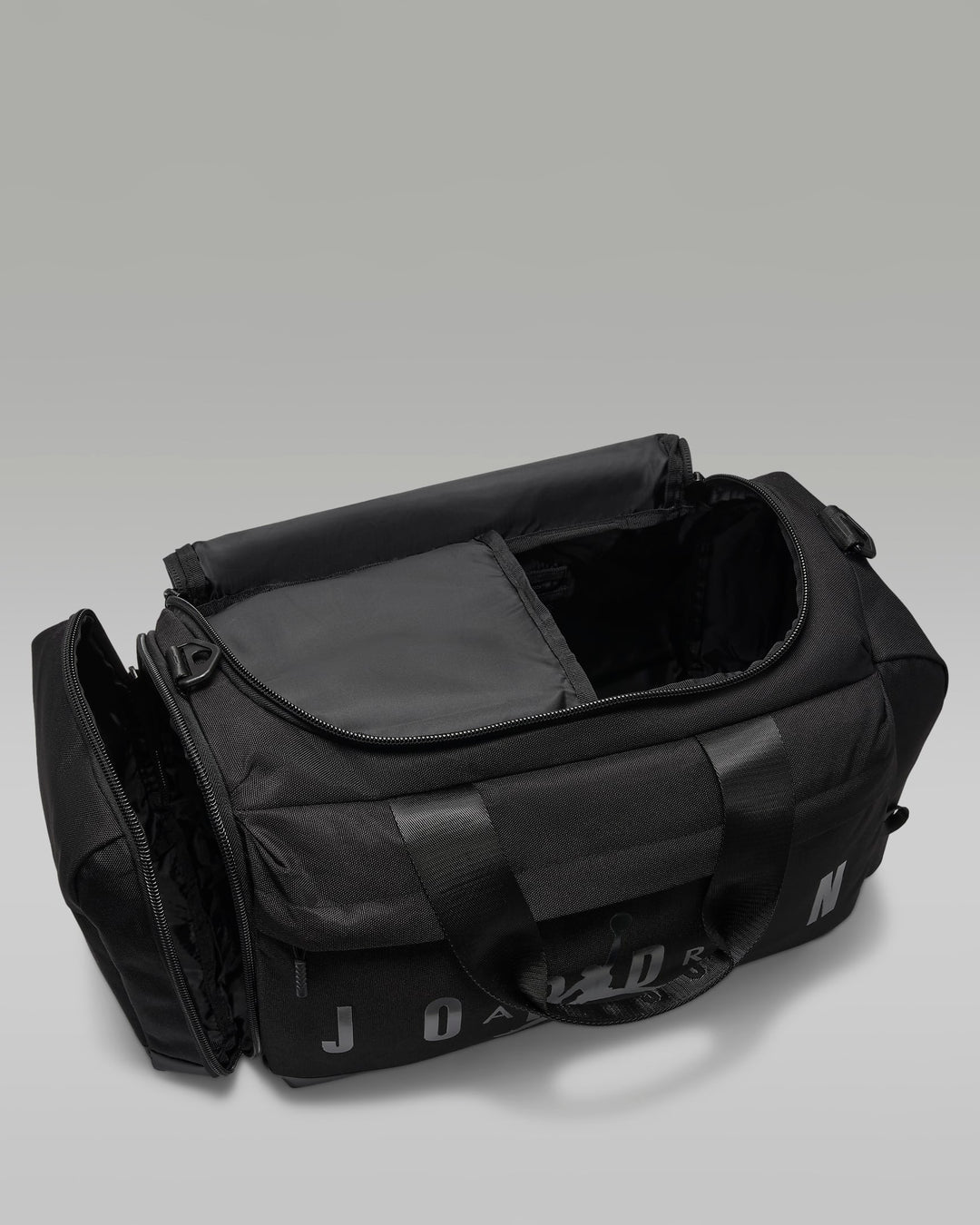 NIKE Jordan Duffel Bag (46L)