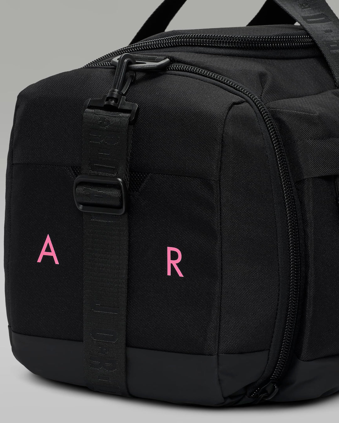 NIKE Jordan Duffel Bag (46L)