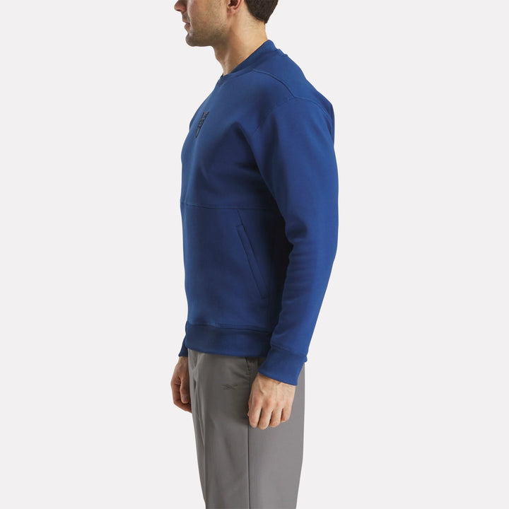 Reebok Men's Long Sleeve Signature Legacy Crest Pullover Top