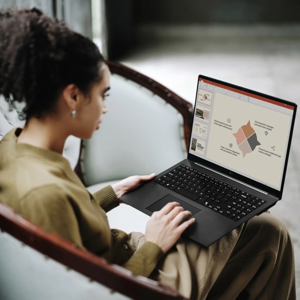 LG 16Z90TL-H.AUB7U1 LG gram 16", Copilot+ PC, Thin and Lightweight Laptop, Windows 11 Home, Intel Evo Edition - Intel® Core™ Ultra 7, 32GB RAM, 2TB SSD, Black