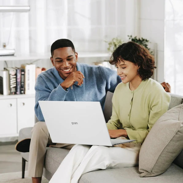 LG 17Z90TP-G.AAB4U1 LG gram Pro 17", Thin and Lightweight Laptop, Windows 11 Home, Intel® Evo™ Edition - Intel® Core™ Ultra 7, 16GB RAM, 1TB SSD, Black