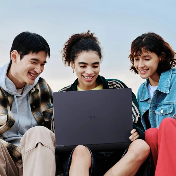 LG 17Z90TP-G.ADB7U1 LG gram Pro 17", Thin and Lightweight Laptop, Windows 11 Home, Intel® Evo™ Edition - Intel® Core™ Ultra 7, 32GB RAM, 2TB SSD, Black