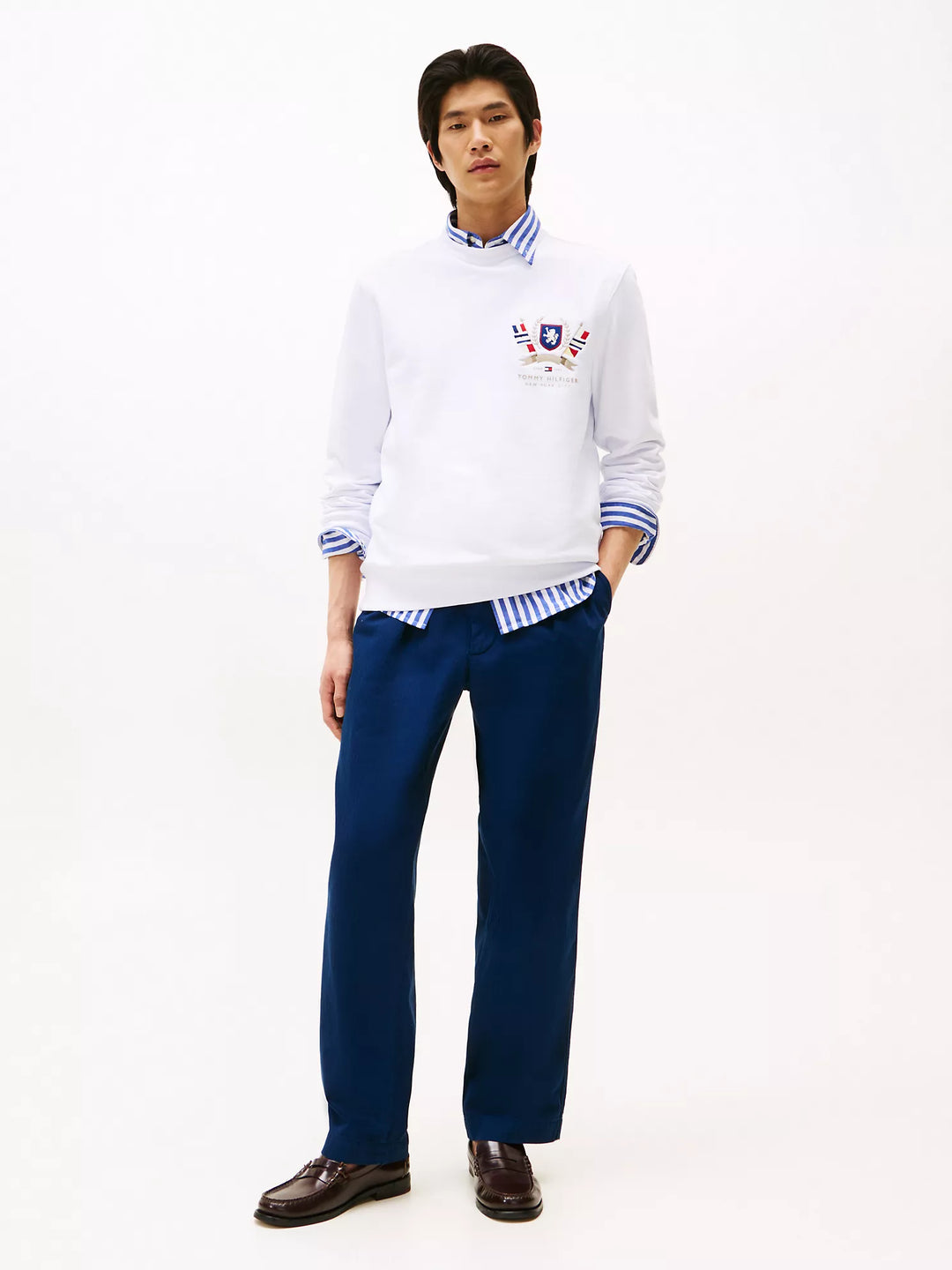 Tommy Hilfiger Embroidered Crest Sweatshirt