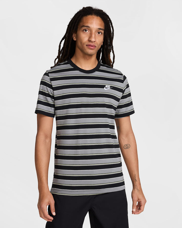 Nike Club Men's T-Shirt