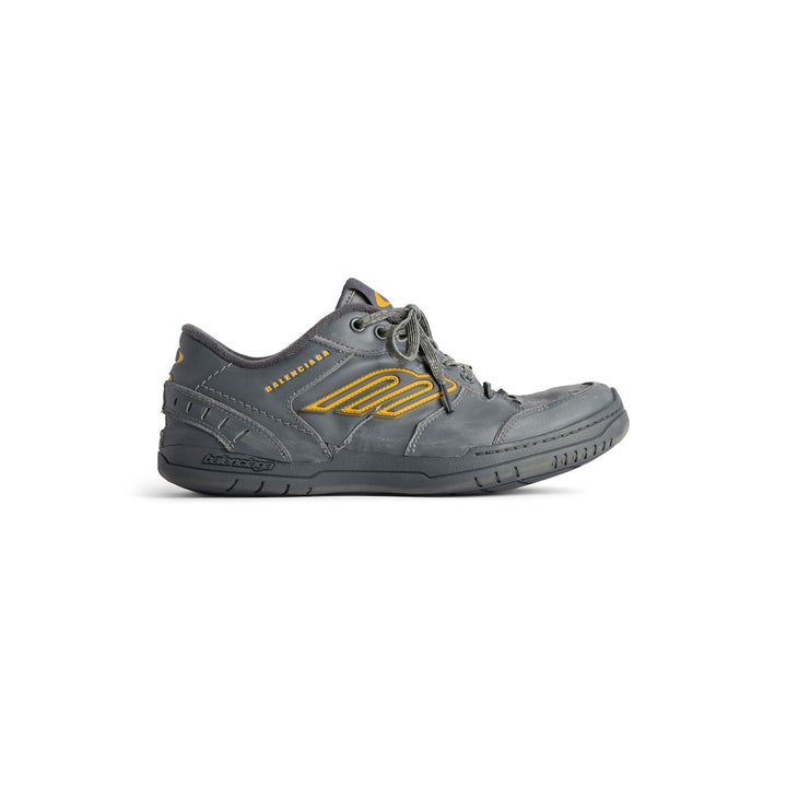 BALENCIAGA Men's Hamptons Worn-out Sneaker in White/dark Blue/grey