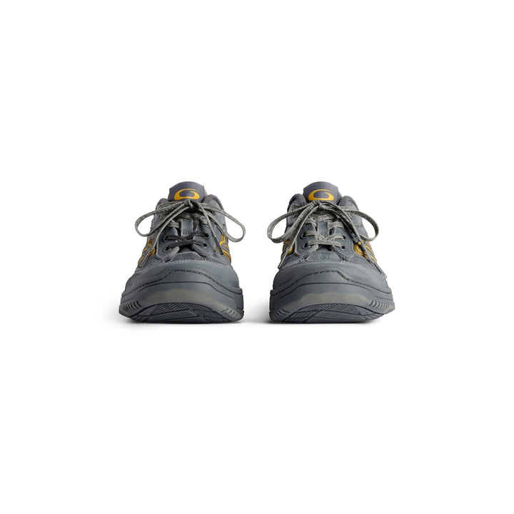 BALENCIAGA Men's Hamptons Worn-out Sneaker in White/dark Blue/grey