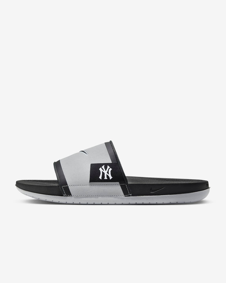 Nike Offcourt (Chicago White Sox) Offcourt Slides