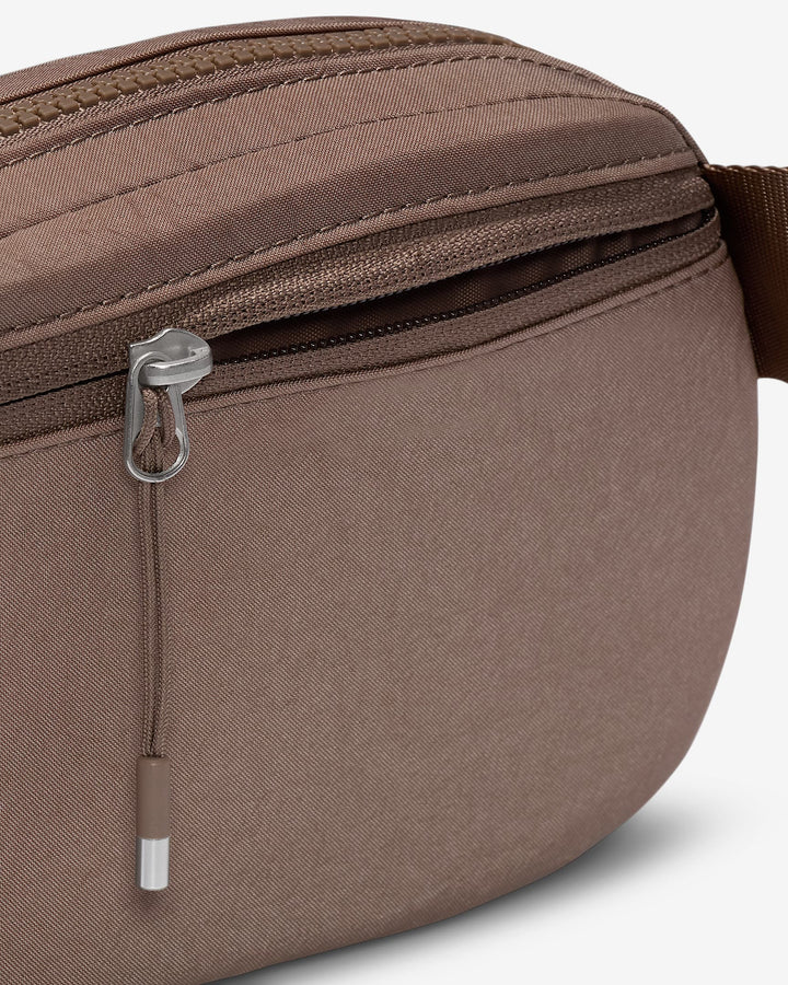 Nike Aura Crossbody Bag (2L)