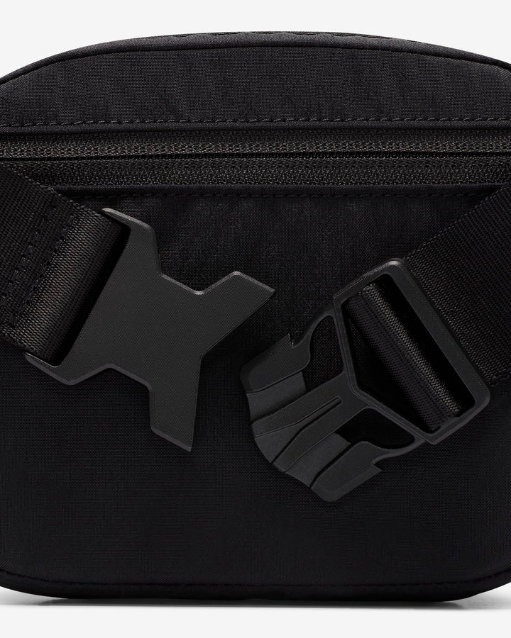 Nike Aura Crossbody Bag (2L)