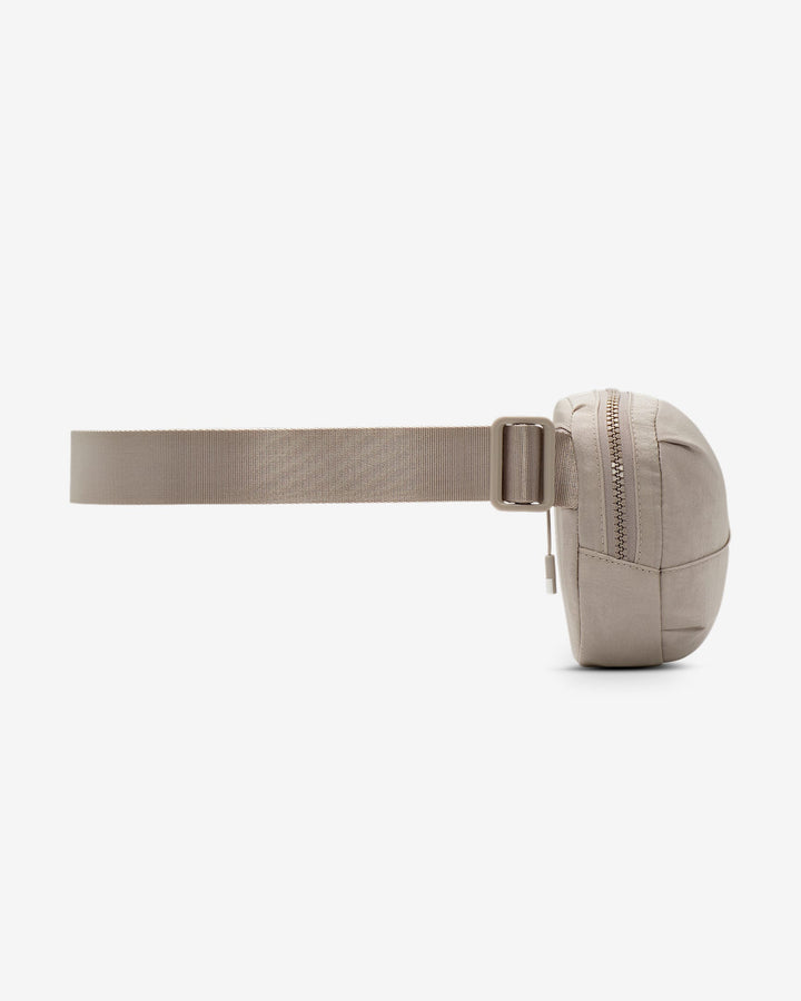 Nike Aura Crossbody Bag (2L)