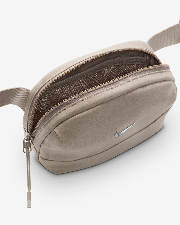 Nike Aura Crossbody Bag (2L)